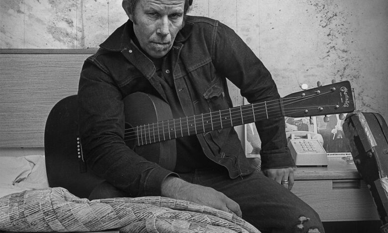 Way Down in the Hole The Wire Theme - Tom Waits Guitar tab